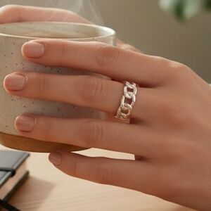Source Unknown Silver Chain Link Ring